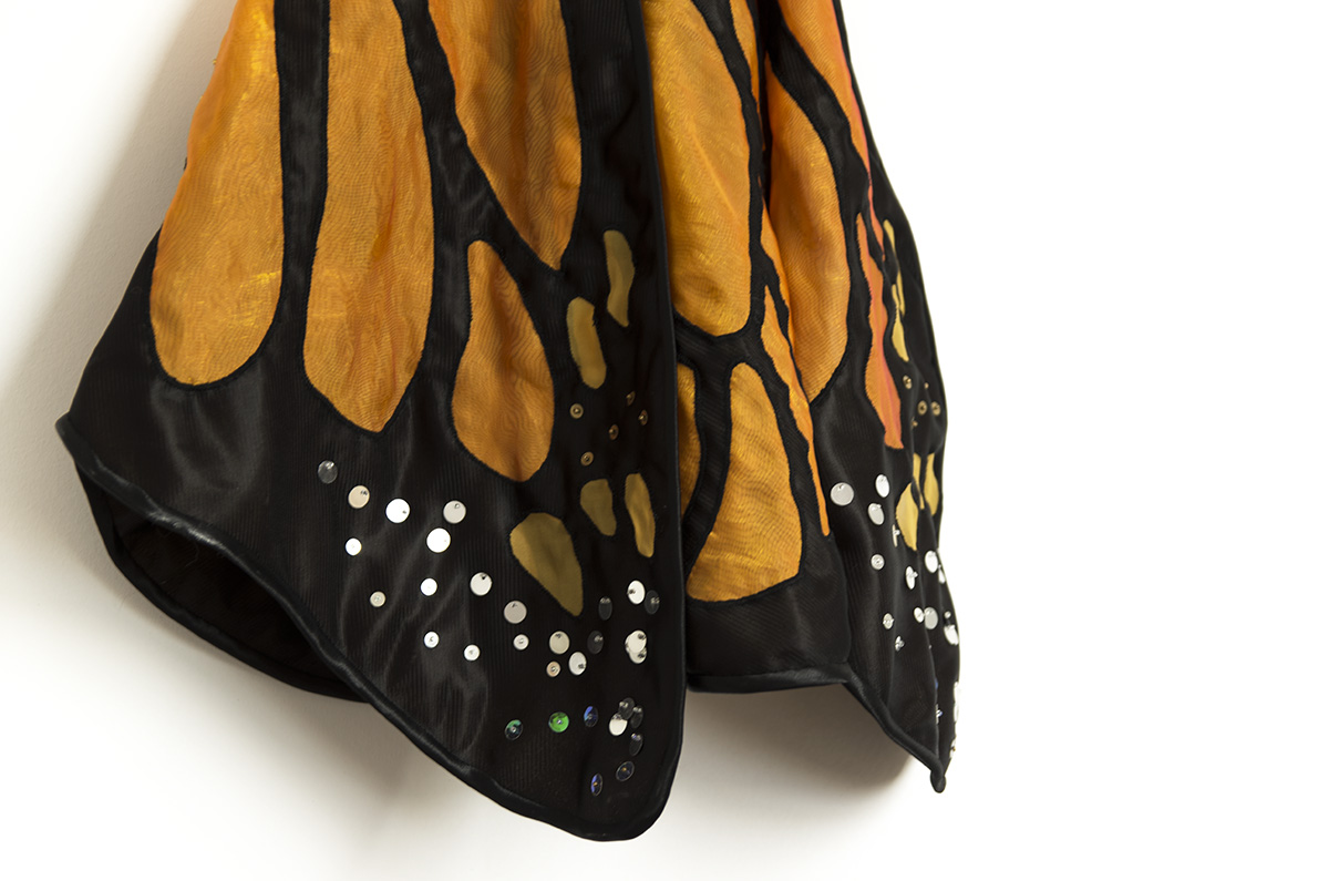 Uszyte skrzydła motyla - pomarańczowy motyl